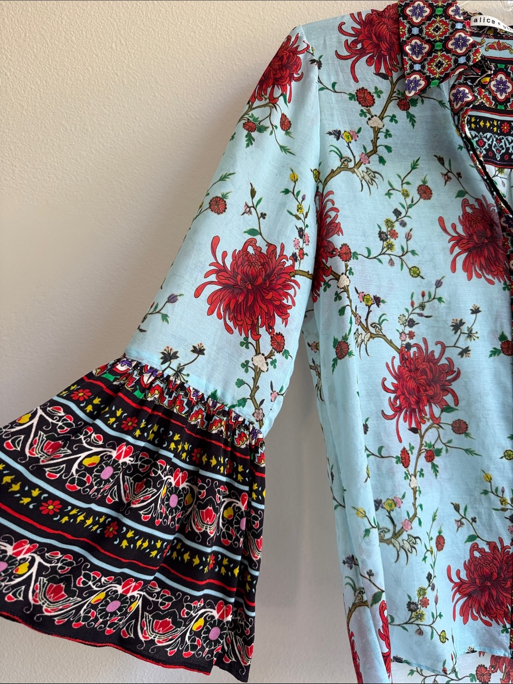 Alice + Olivia Rana Blue Floral Silk-Cotton Ruffle Sleeve Blouse XS - Picture 5 of 8